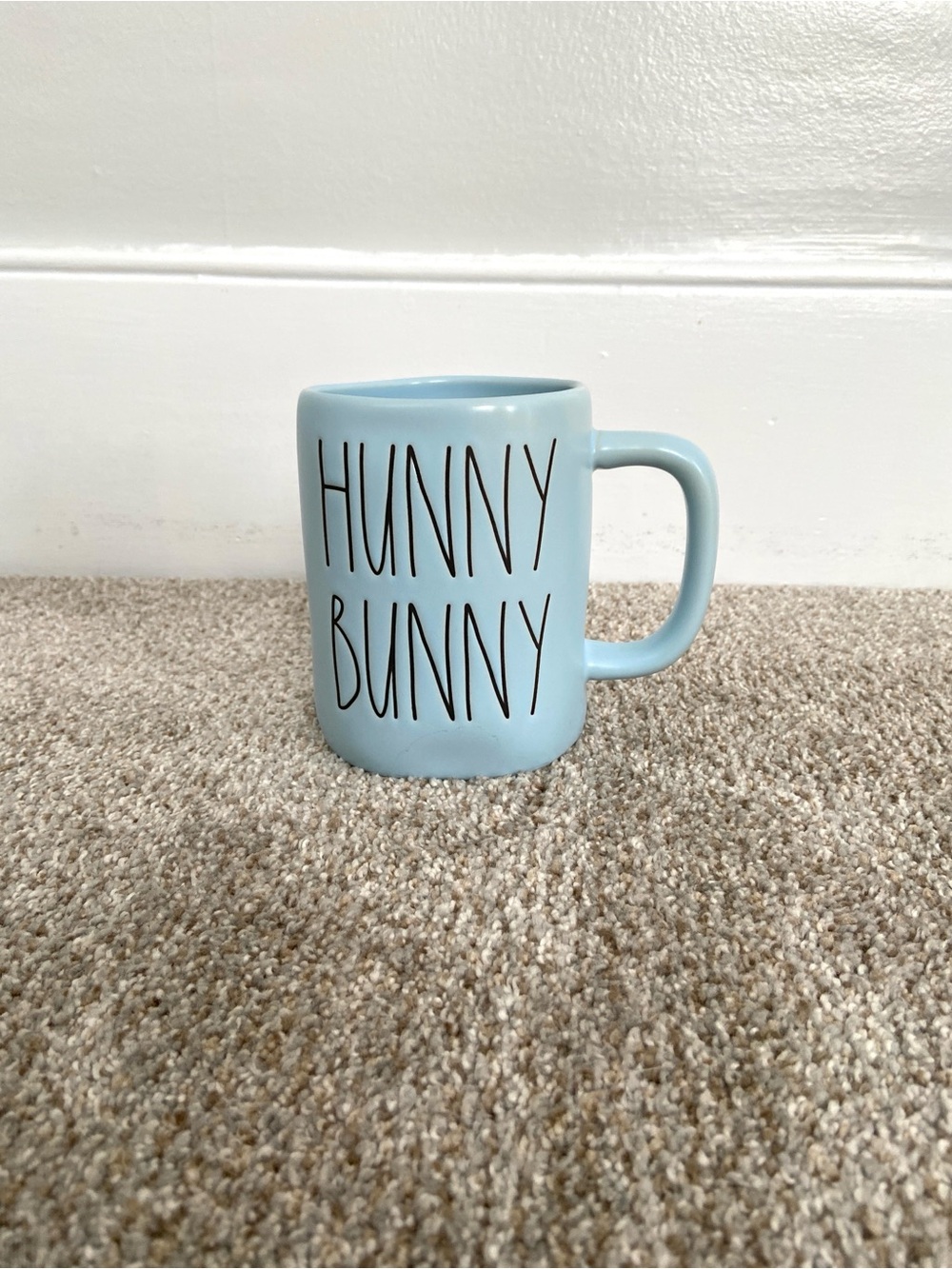 NWT Rae Dunn "HUNNY BUNNY" mug